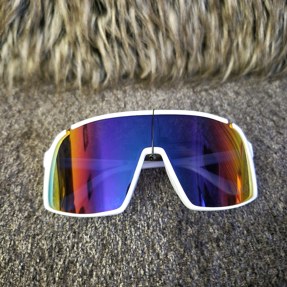 Foster Grant White Sunglasses with Multicolor Lenses